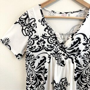 Halife | Black & White Short Sleeve Top